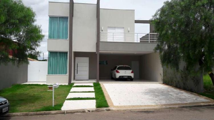 Casa com 3 dormitórios à venda, 203 m² por R$ 990.000 -