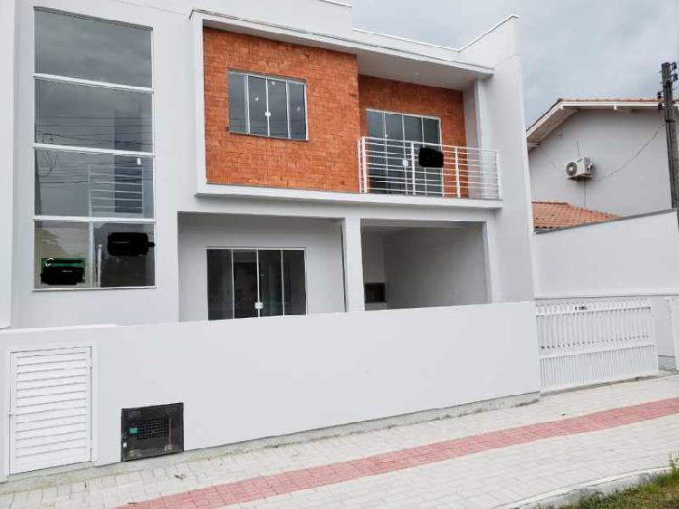 Casa com 3 quartos à venda, 120 m² por R 480.000 -
