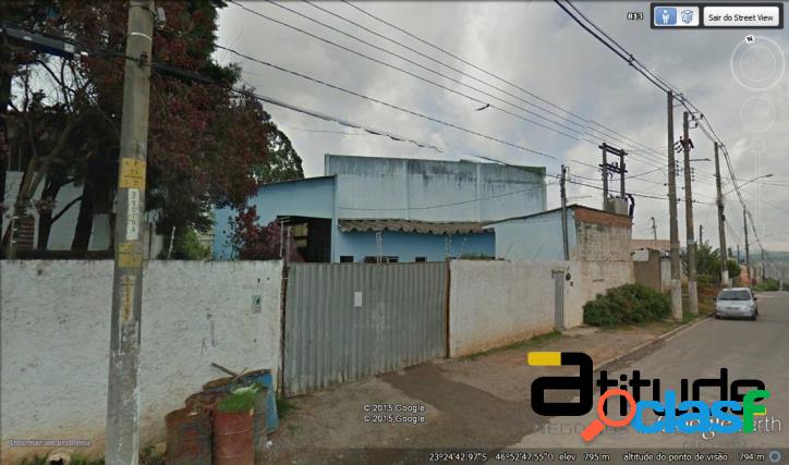 Galpão 1.000 m² para locação em Santana de Parnaíba