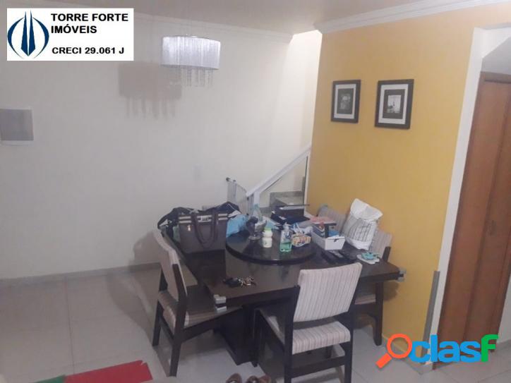 Lindo sobrado com 3 dormitórios na Vila Matllde. 2 vagas de