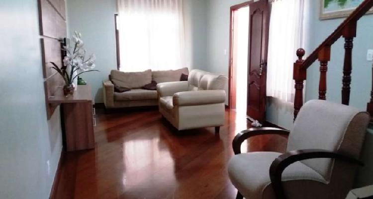 Sobrado para venda com 150 metros quadrados com 3 quartos em
