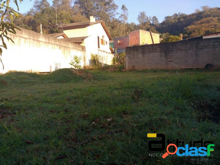 Terreno de 500 m² no Suru em Santana de Parnaíba