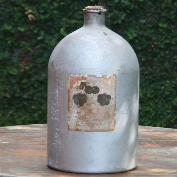 antigo recipiente de farmácia me metal - 33 cm.