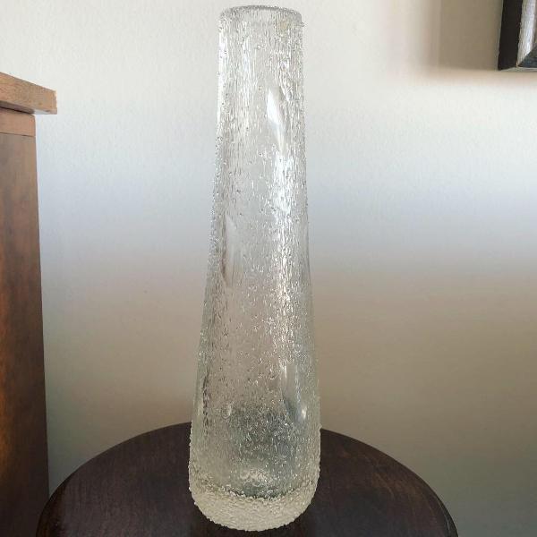 antigo vaso em cristal europeu lapidado