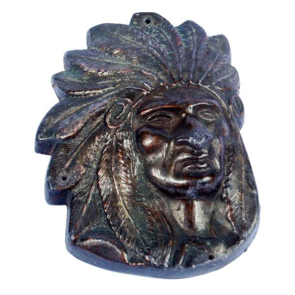 representação em bronze de um índio norte-americano
