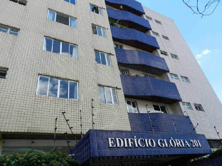 Apartamento Alto da Glória, frente ao estádio.