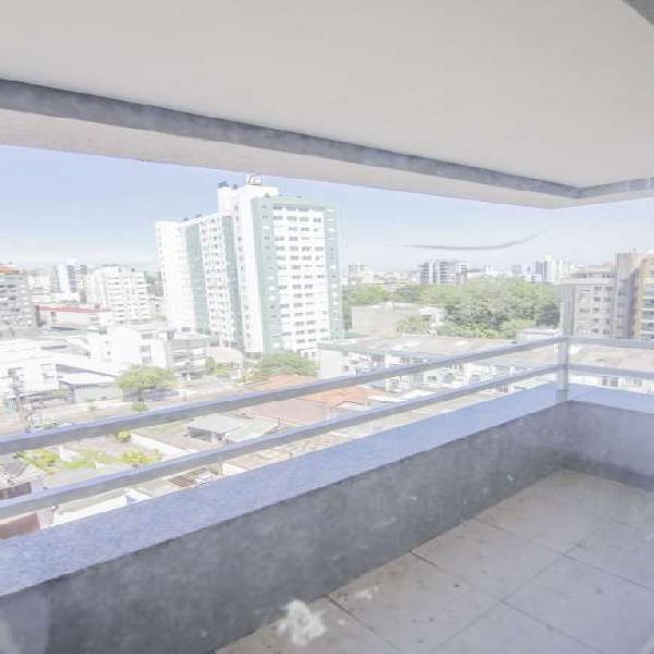 Apartamento de 2 dormitórios com suíte e 2 vagas ao lado