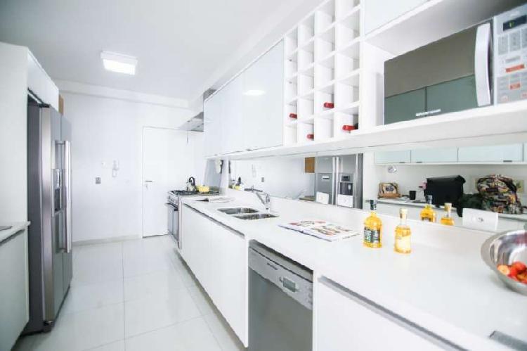 Apartamento no Morumbi de 178 m² com 4 dorms 3 suítes 4