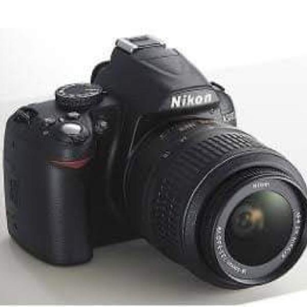 Câmera Nikon D3000 + Acessórios