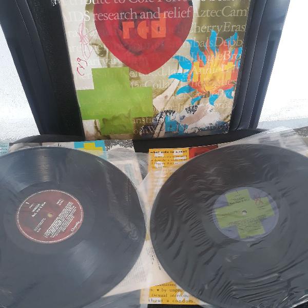 Disco RED,HOT &amp; BLUE LP Capa Dupla Rock c/ Annie Lennox