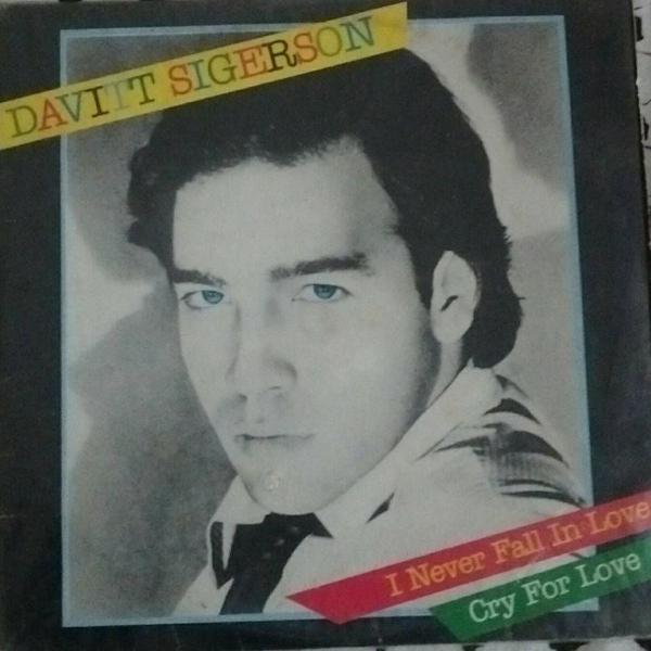 cp i never fall in love/cry for love - davitt sigerson -