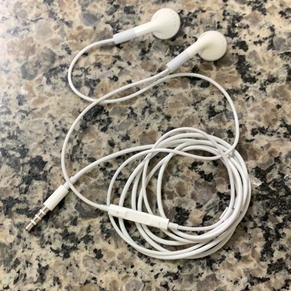 fone de ouvido modelo antigo apple original