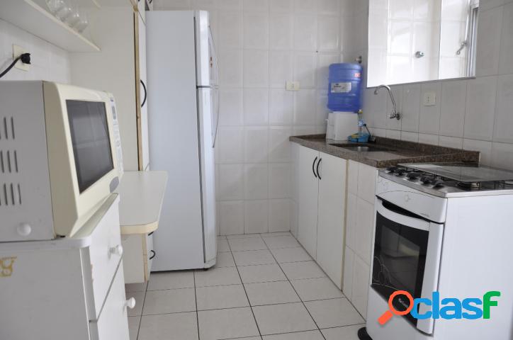 Apartamento com ótima localização na Guilhermina