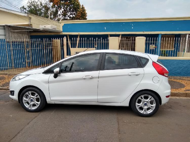 Vendo New Fiesta 2015