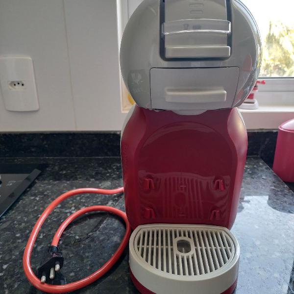 Cafeteira Dolce Gusto