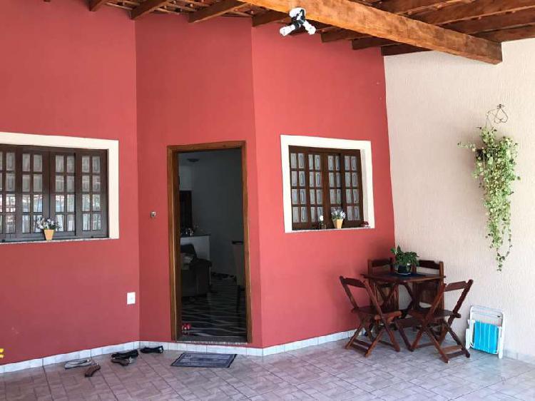 Casa para venda com 200 m2 com 3 quartos em Vila