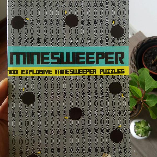 Minesweeper - 100 explosive minesweeper puzzles