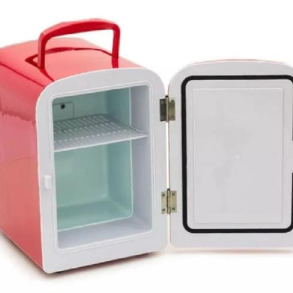 Mini geladeira Multilaser