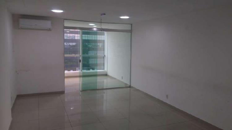 Sala comercial Ed.Atlantic Tower para aluguel tem 36 metros