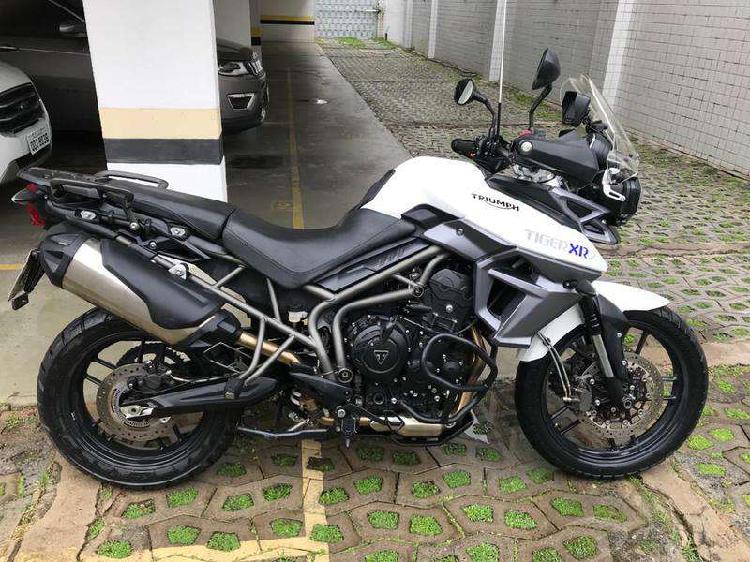 Triumph Tiger 800 Xrx