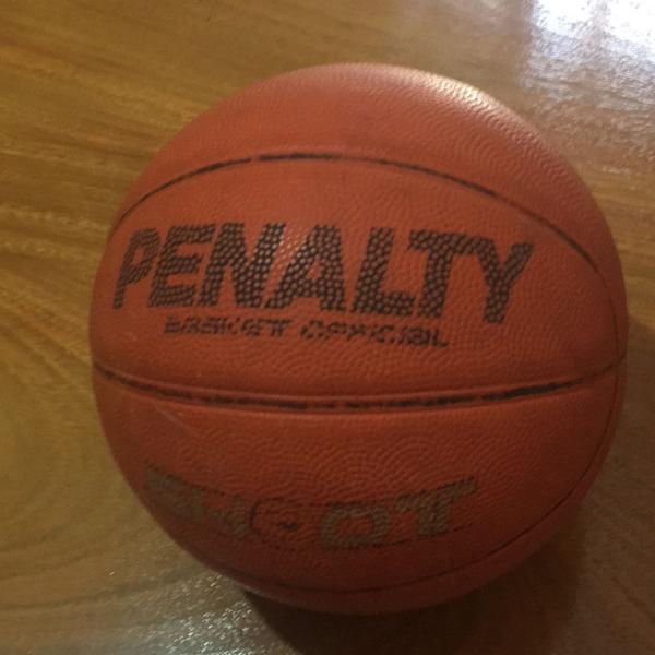 bola de basquete penalty