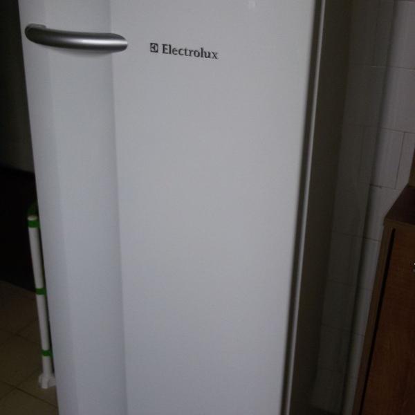 geladeira electrolux re 28