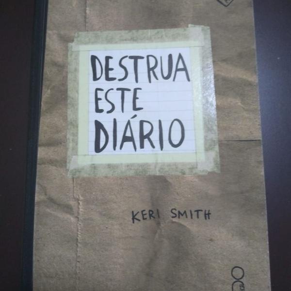 livro "destrua este diário"