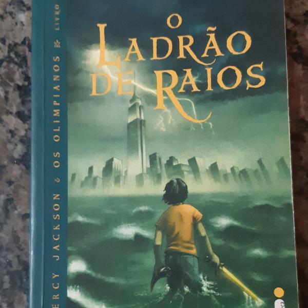 livro percy jackson o ladrão de raios