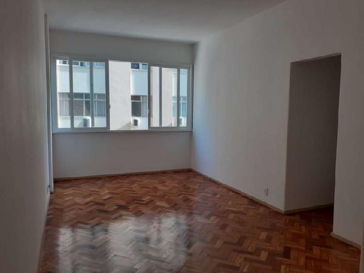 Apartamento para venda com 88 metros quadrados com 3 quartos