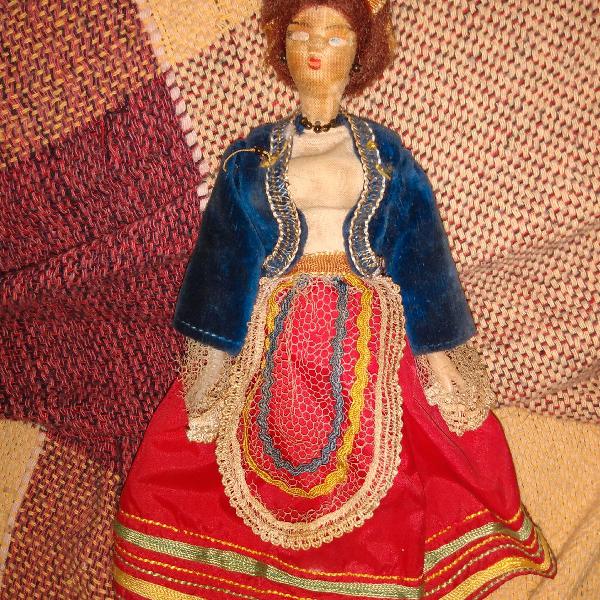 boneca vintage romena