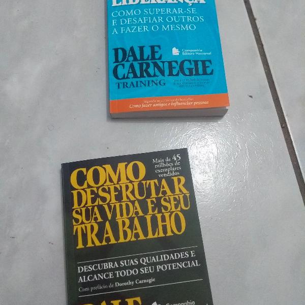 dois livros Dale Canergie