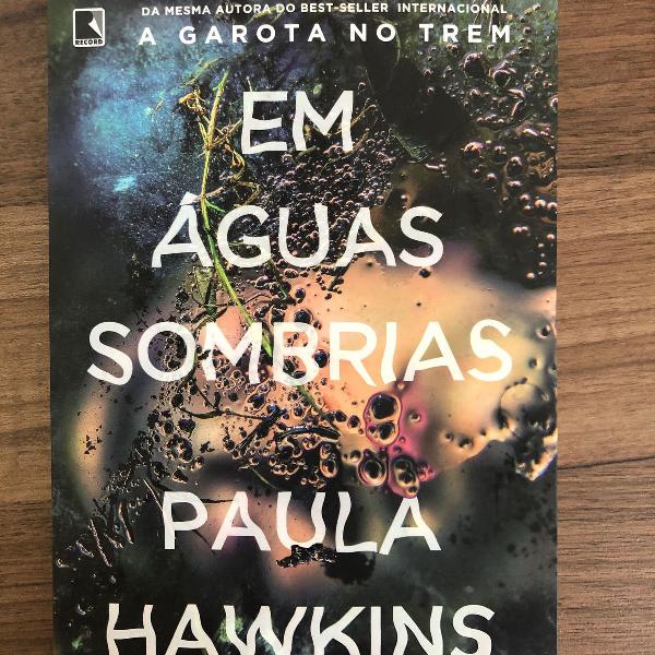 livro em águas sombrias - paula hawkins