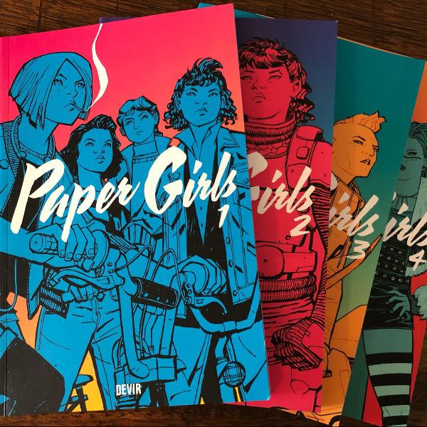 livros - grafic novels - paper girls - 1 ao 4 - em