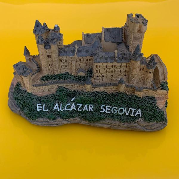 miniatura do castelo de segóvia na espanha