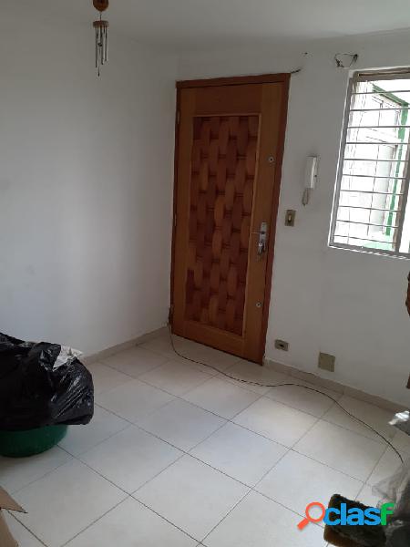 APARTAMENTO REGIÃO ARTUR ALVIM - 5° ANDAR