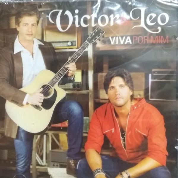 CD Victor &amp; Léo. "Viva por mim."