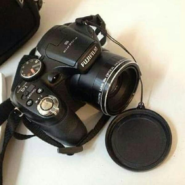 Maquina semi profissional Fujifilm