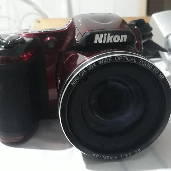 Nikon Colpix L820 + carregador com quatro pilhas