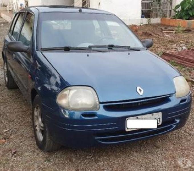 Renault Clio 1.6 ano 2000