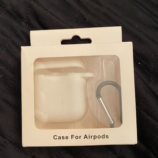 case de silicone branca para airpod