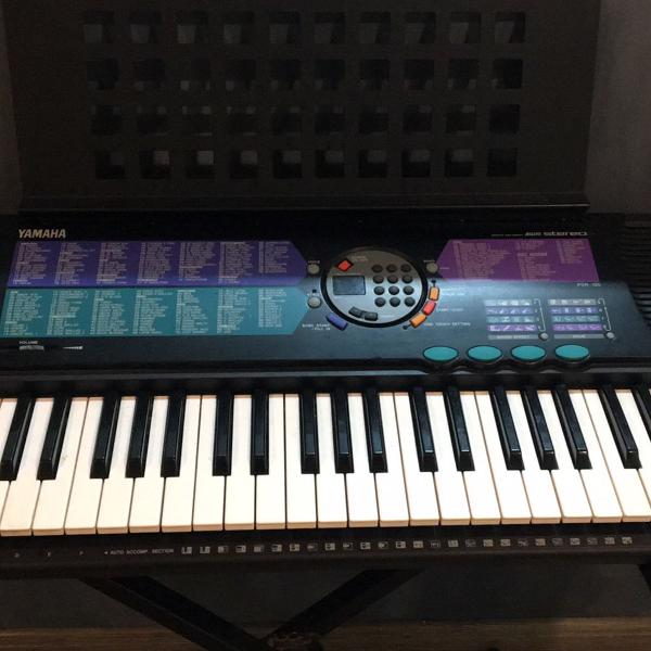 teclado yamaha em ótimo estado