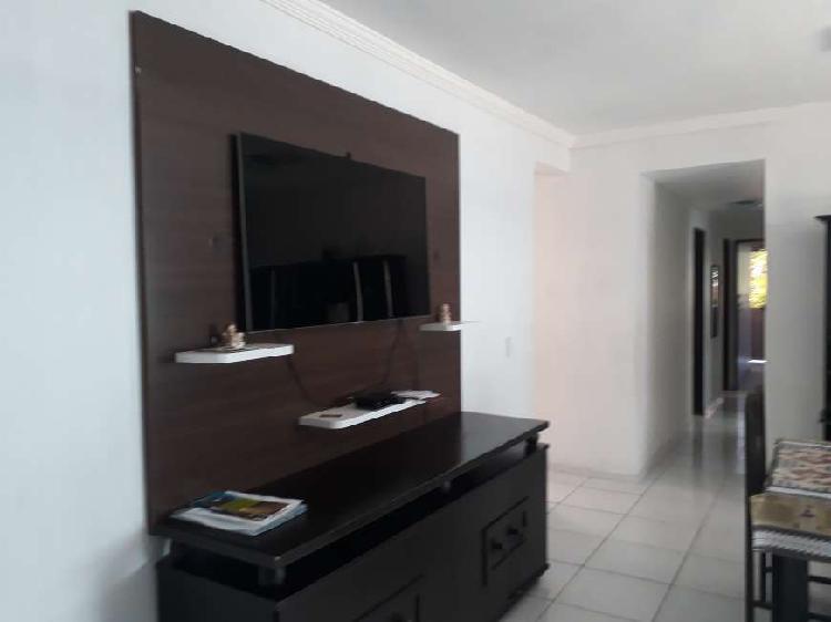 Apartamento com 126 metros.