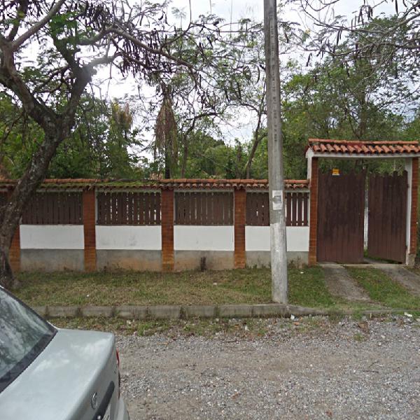 Casa Com Terreno De 900 m² Indo Para A Praia A Pé Em