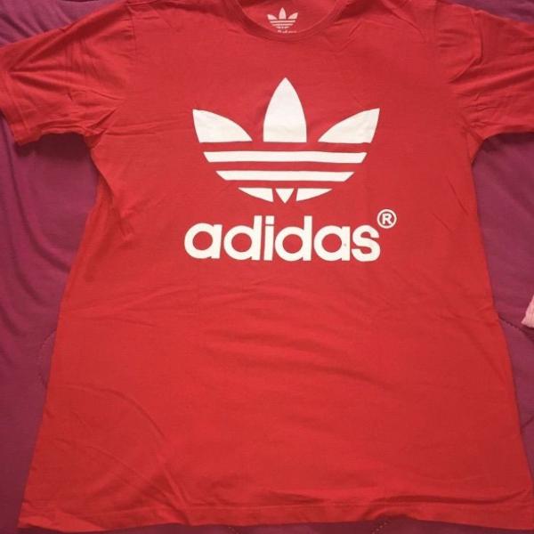 camiseta adidas vermelha