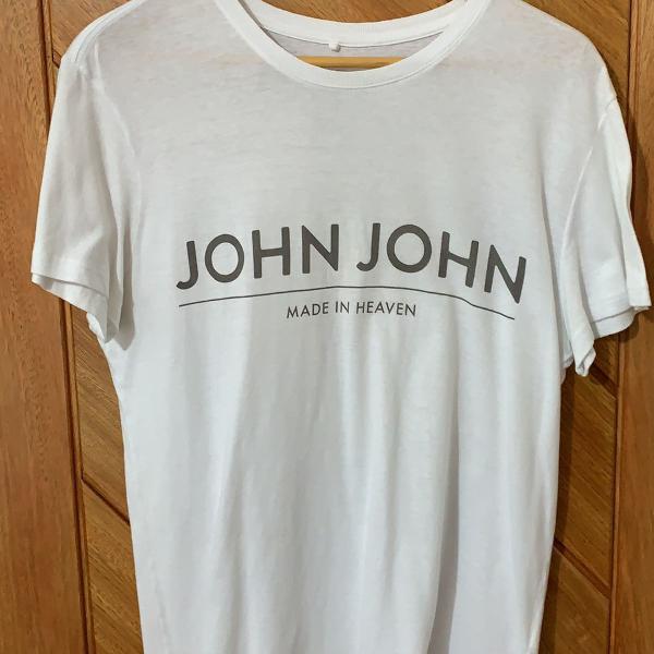 camiseta branca john john
