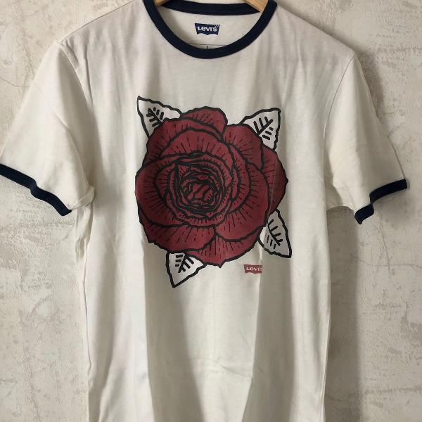 camiseta levis flor