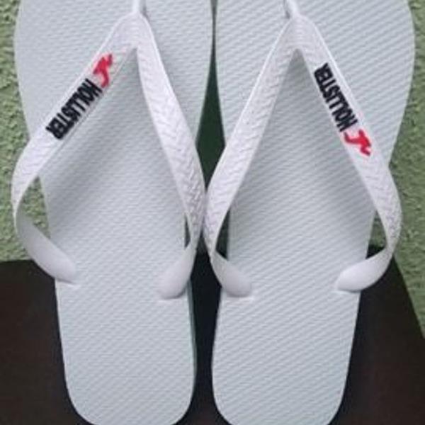 chinelo hollister branco 44