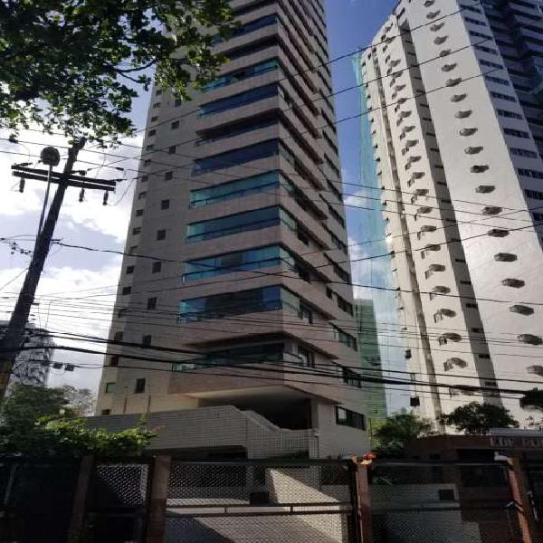 Apartamento de 240 metros quadrados no bairro Boa Viagem com