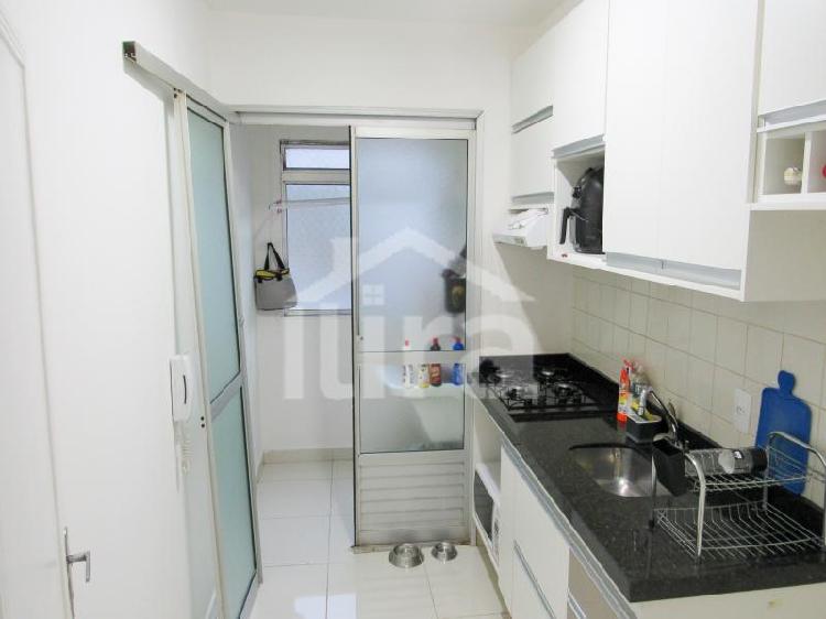 Apartamento de 58m² Com 2 Dormitorios Em Osasco