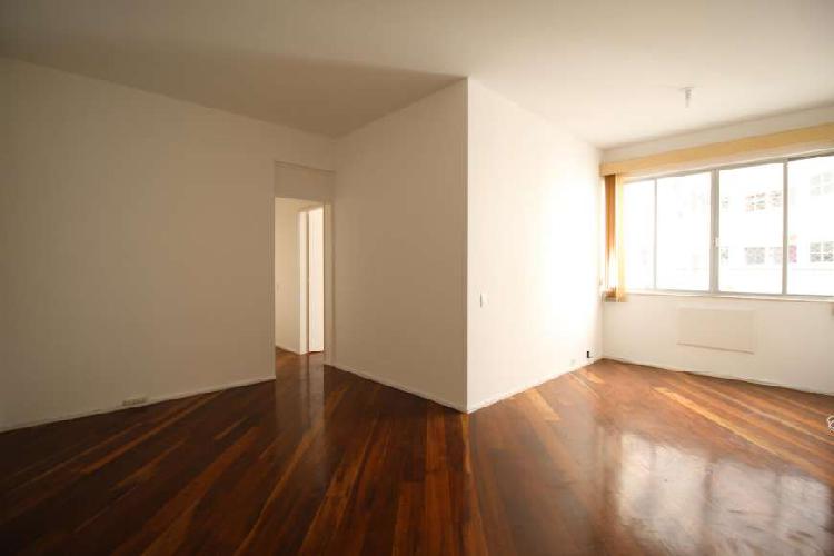 Apartamento para aluguel tem 75 metros quadrados com 2